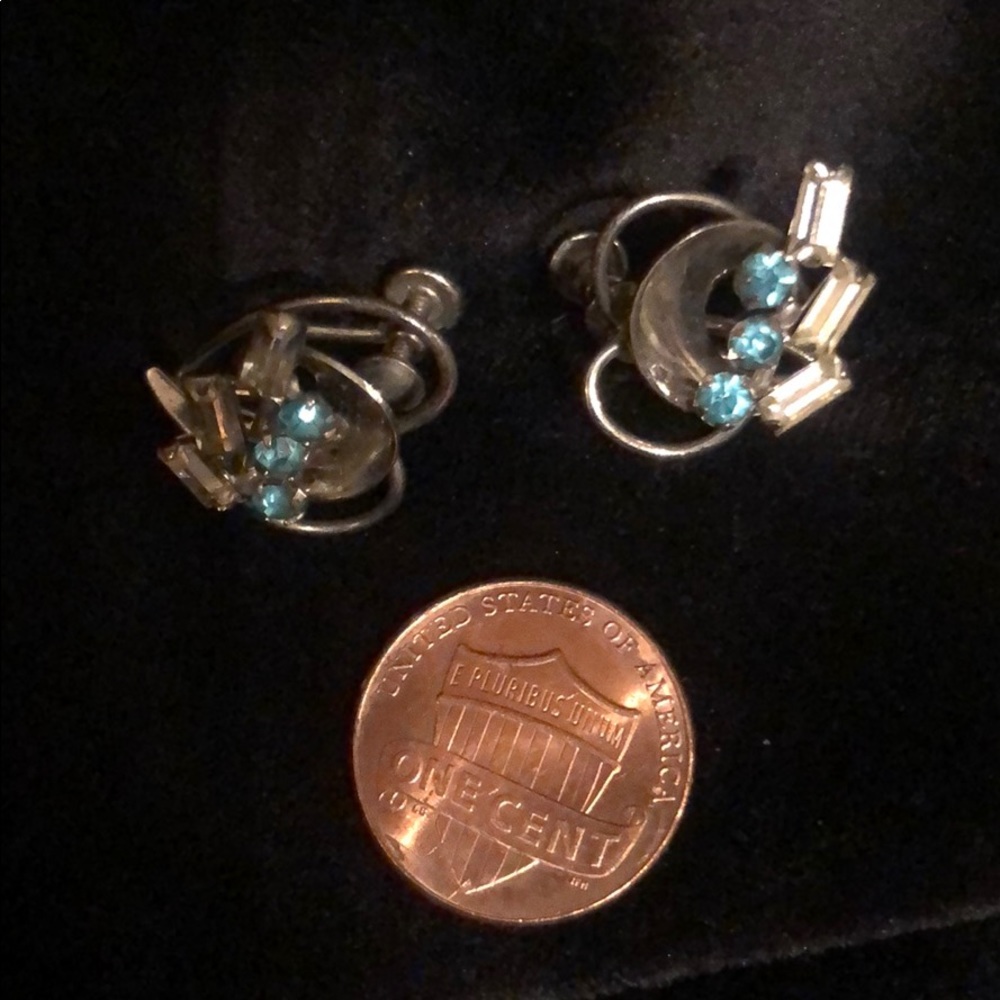 Vintage costume blue & silver earrings